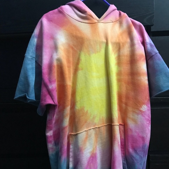 Other - Tie dye short sleeve cozy hoodie sweater